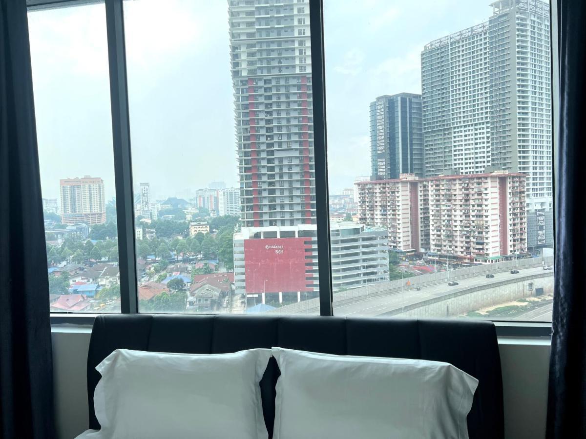 Summer Suites Klcc By Whollmark Kuala Lumpur Zewnętrze zdjęcie