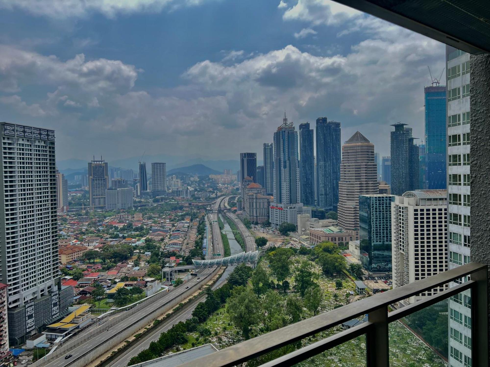 Summer Suites Klcc By Whollmark Kuala Lumpur Zewnętrze zdjęcie